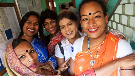 Powerful Photos Capture the Lives of South India’s Transgender。